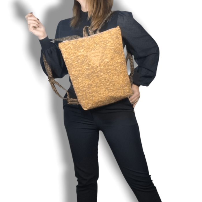 ΧΡΥΣΗ Χειροποίητη τσάντα πλάτης από φελλό Ανυαφντού Anifantou