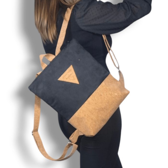 ΣΧΟΙΝΟΥΣΣΑ Χειροποίητη τσάντα πλάτης από φελλό Ανυαφντού Anifantou