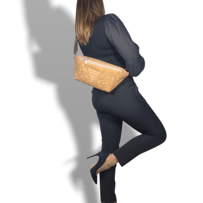 ΚΕΡΟ Χειροποίητη τσάντα μπανάνα από φελλό Ανυφαντού Anifantou