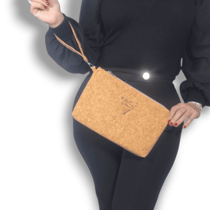 ΣΚΟΠΕΛΟΣ Χειροποίητο τσαντάκι χειρός από φελλό Ανυφαντού Anifantou