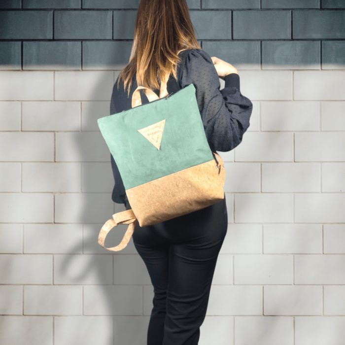 ΔΟΝΟΥΣΑ Χειροποίητη τσάντα πλάτης από φελλό Ανυαφντού Anifantou