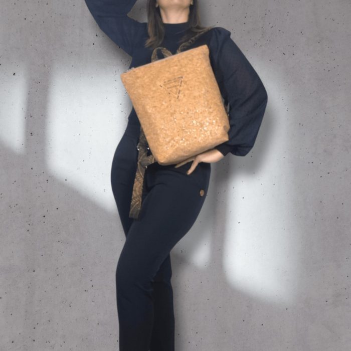 ΣΙΚΙΝΟΣ Χειροποίητη τσάντα πλάτης από φελλό Ανυαφντού Anifantou