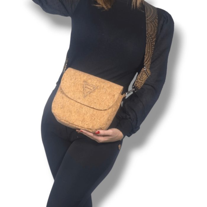 ΣΑΜΟΣ Χειροποίητη τσάντα χιαστί από φελλό Ανυφαντού Anifantou