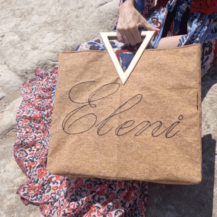 ΕΛΕΝΗ Χειροποίητη προσωποποιημένη τσάντα από φελλό Ανυφαντού Anifantou