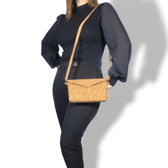 ΦΟΥΡΝΟΙ Χειροποίητη τσάντα χιαστί από φελλό Ανυφαντού Anifantou