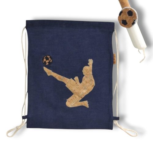 ΛΑΜΠΑΔΑ ΠΟΔΟΣΦΑΙΡΙΣΤΗΣ ΜΕ ΤΣΑΝΤΑ ΧΕΙΡΟΠΟΙΗΤΗ