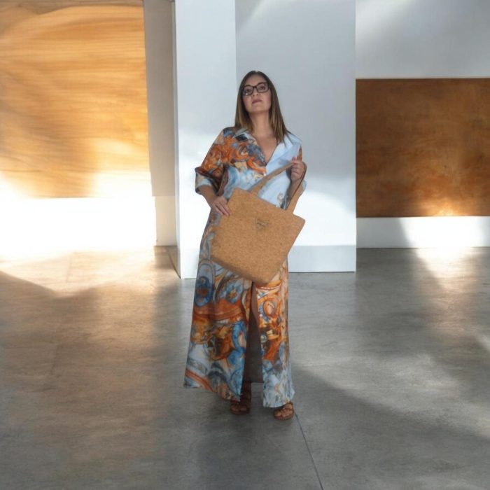 ΧΑΛΚΗ χειροποίητη μεγάλη τσάντα ώμου από φυσικό φελλό Anifantou